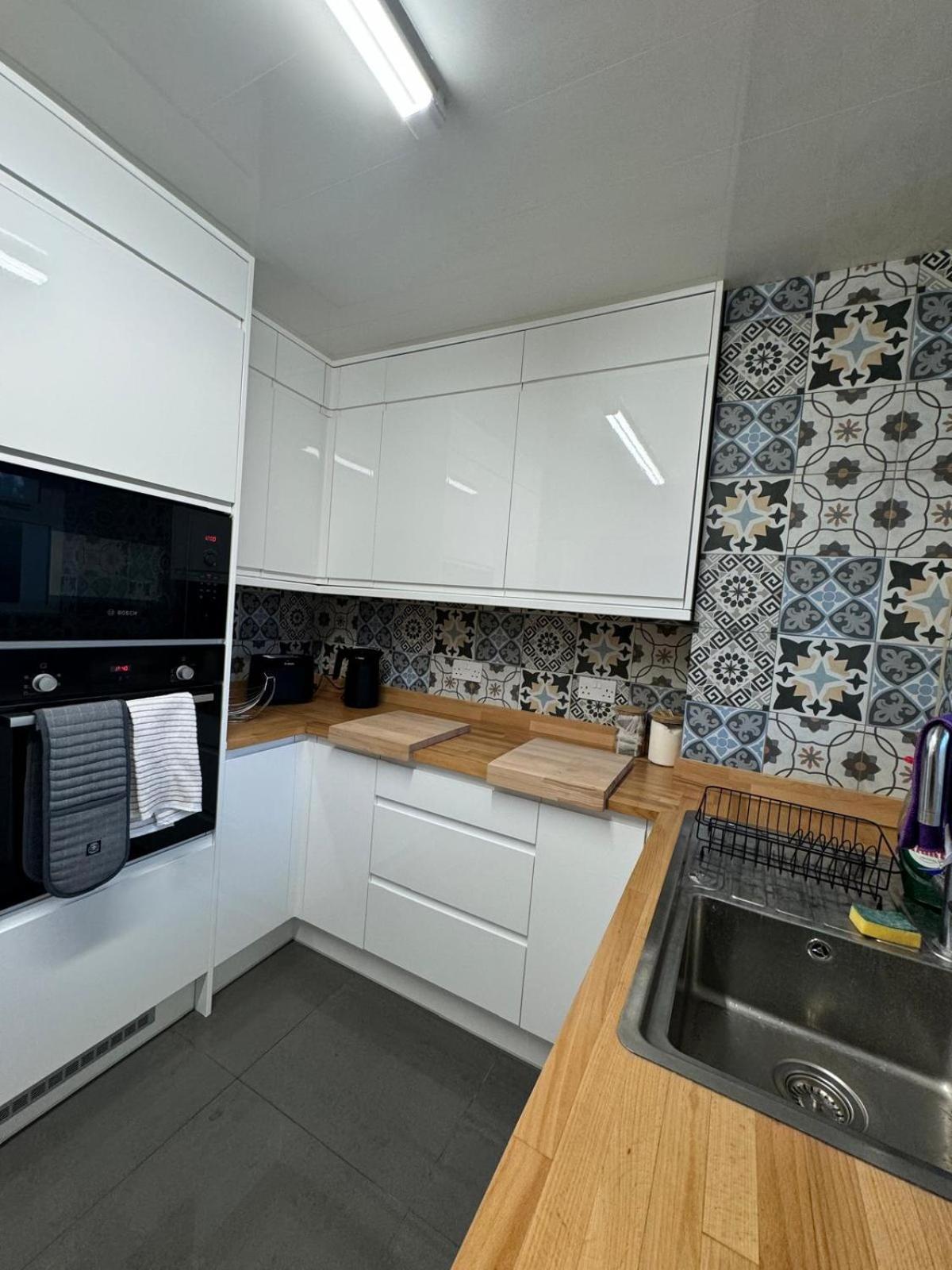 Modern, 2 Bed Apartment, Roman Road Apartamento
